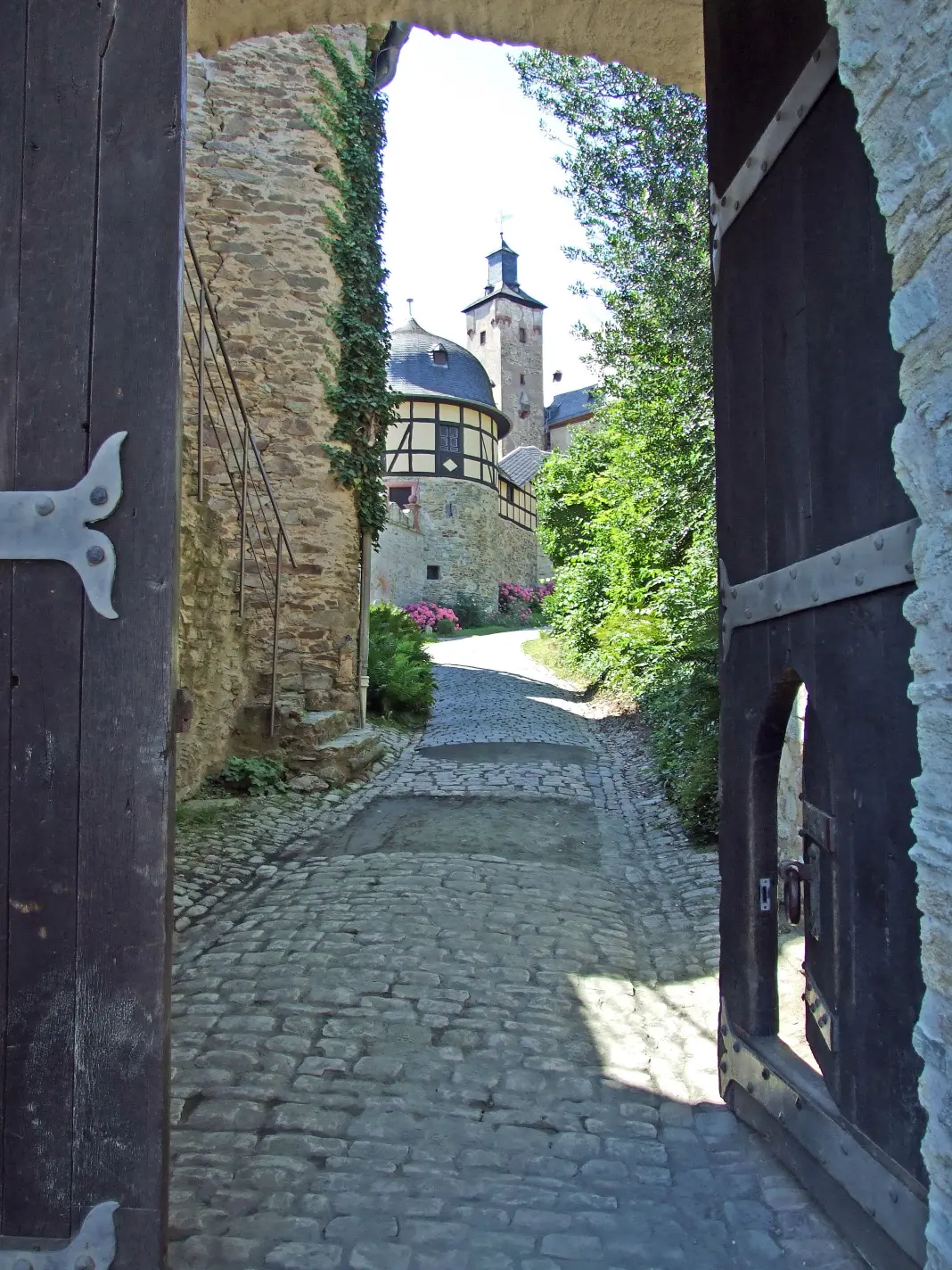 Kronberg im Taunus Burg Eingang